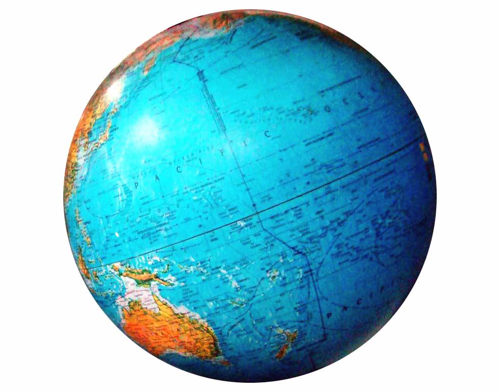 Моря на глобусе. Планета земля. Тихий океан на глобусе. Океаны на глобусе. Глобус со стороны Тихого океана.